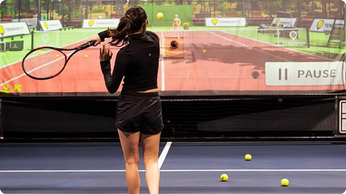 Une nouvelle expérience de tennis : questions-réponses sur le simulateur de tennis intérieur